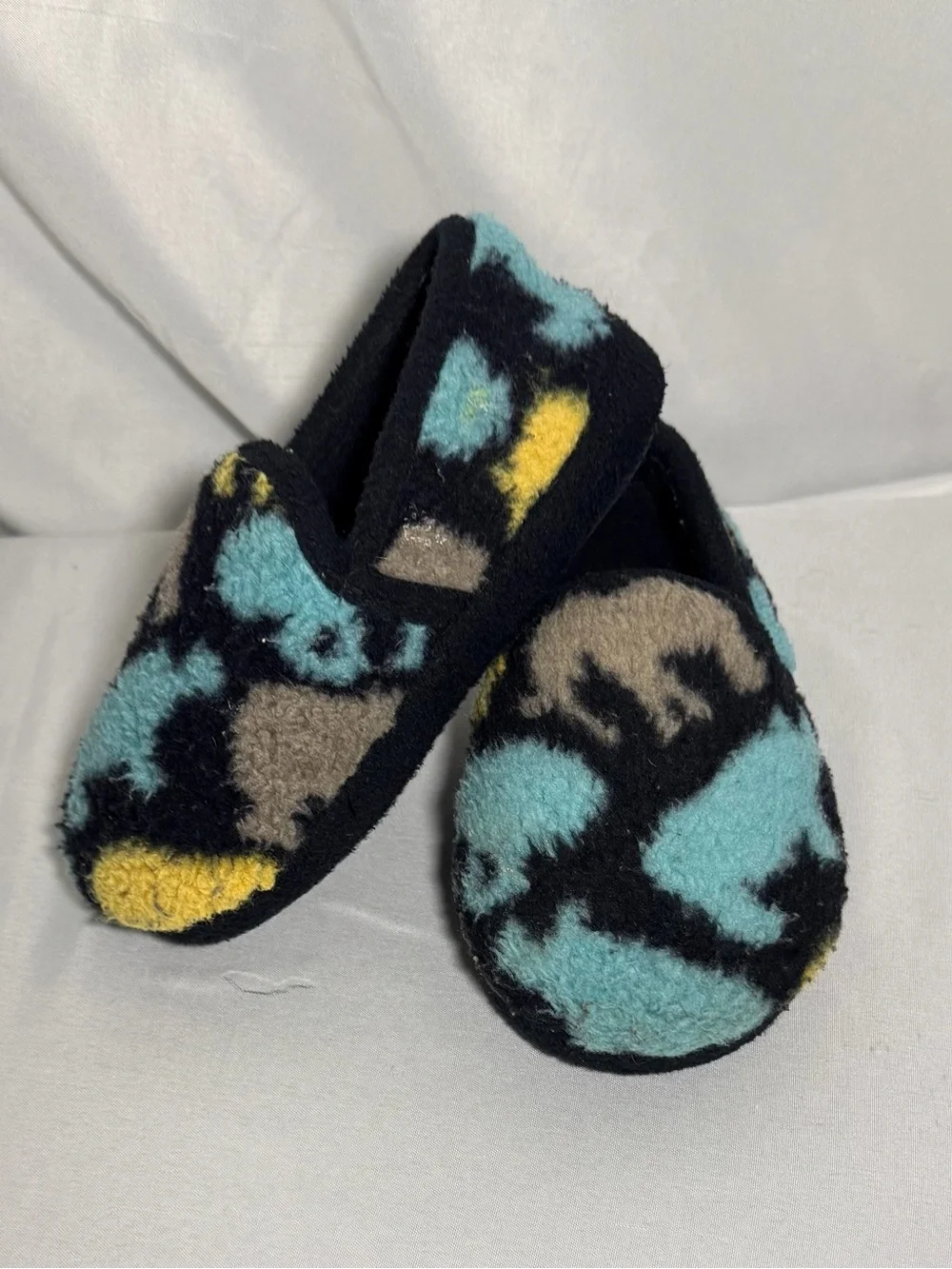 Cozy Fuzzy Slip-On Slippers in Black, Teal & Yellow